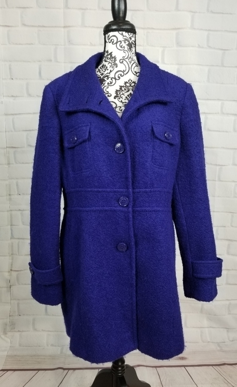 Kenneth Cole Reaction coat size xl pockets lined